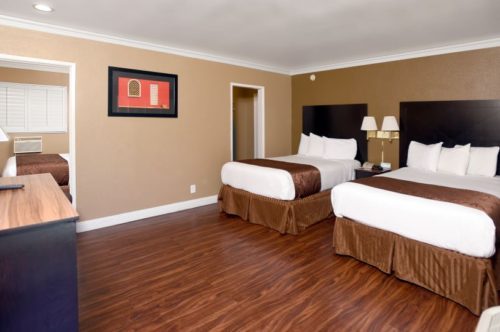 Family-Suite-ROOMS Disney Resort Area