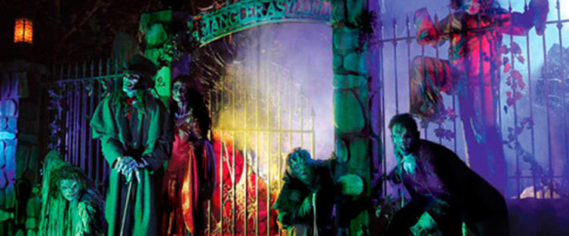 Halloween Haunted House Disneyland